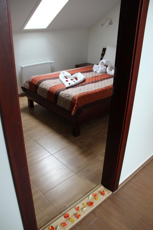 Gargzdu Pramogos Hotell Gargždai Exteriör bild